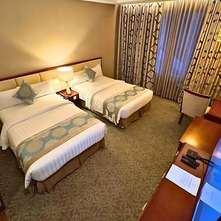 The Avenue Plaza Hotel Naga  Extérieur photo