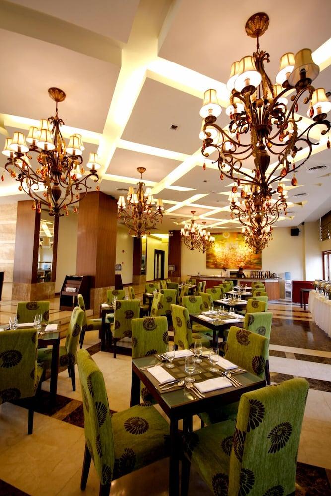 The Avenue Plaza Hotel Naga  Extérieur photo
