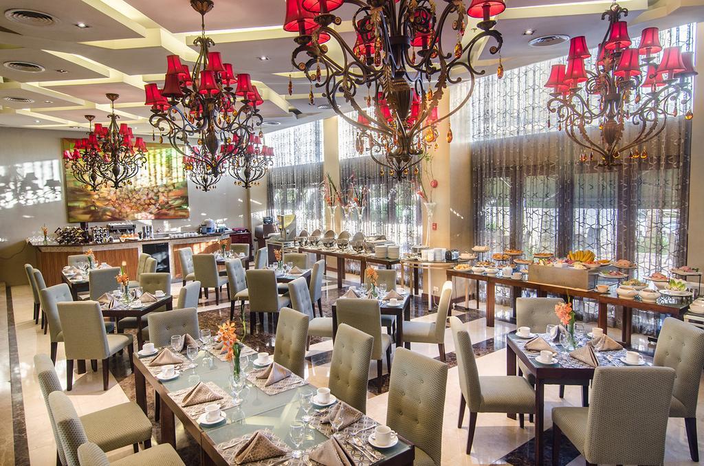 The Avenue Plaza Hotel Naga  Extérieur photo