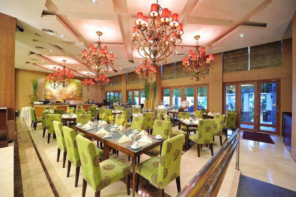 The Avenue Plaza Hotel Naga  Extérieur photo
