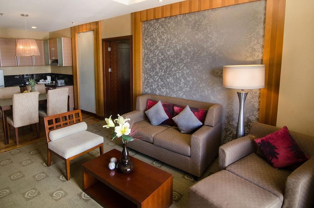 The Avenue Plaza Hotel Naga  Extérieur photo