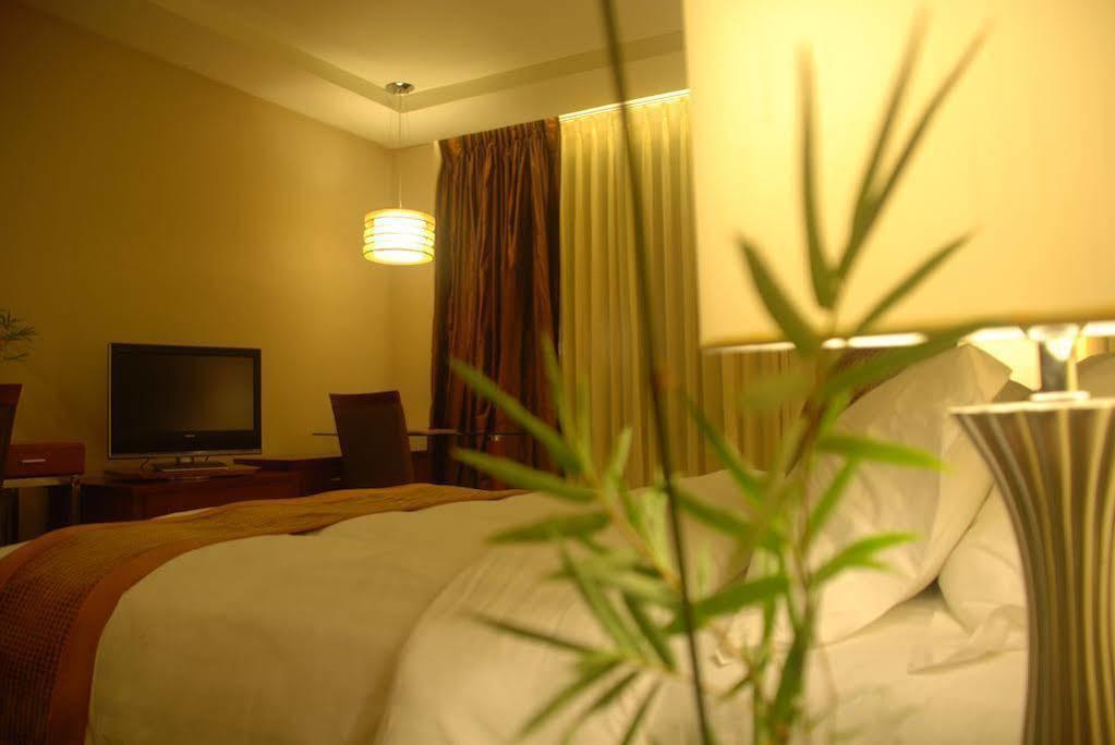 The Avenue Plaza Hotel Naga  Extérieur photo